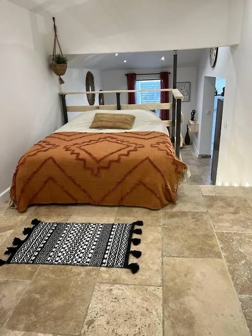 Studio * Calme & Cosy * Arles Apartment