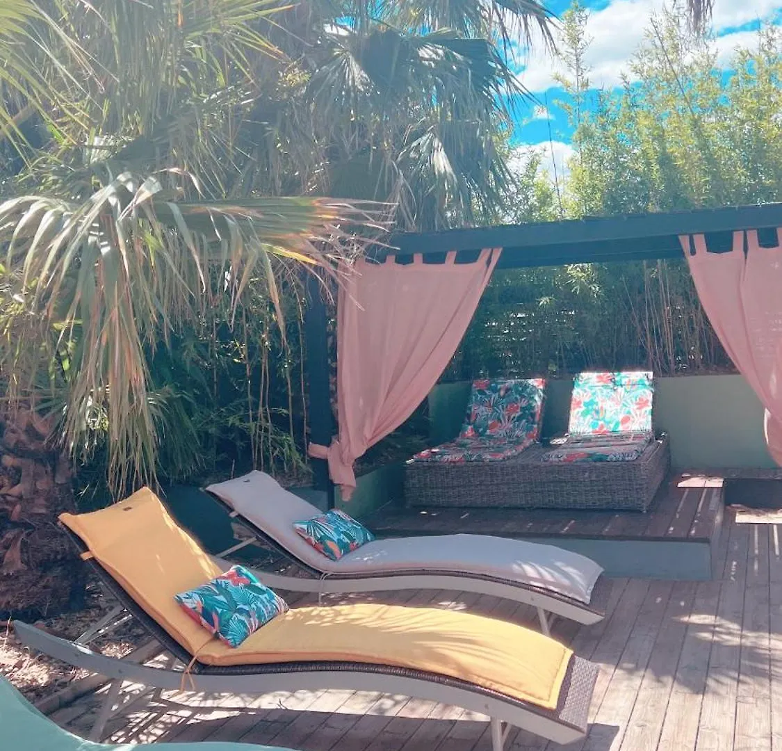 Studio * Calme & Cosy * Arles 0*,  France
